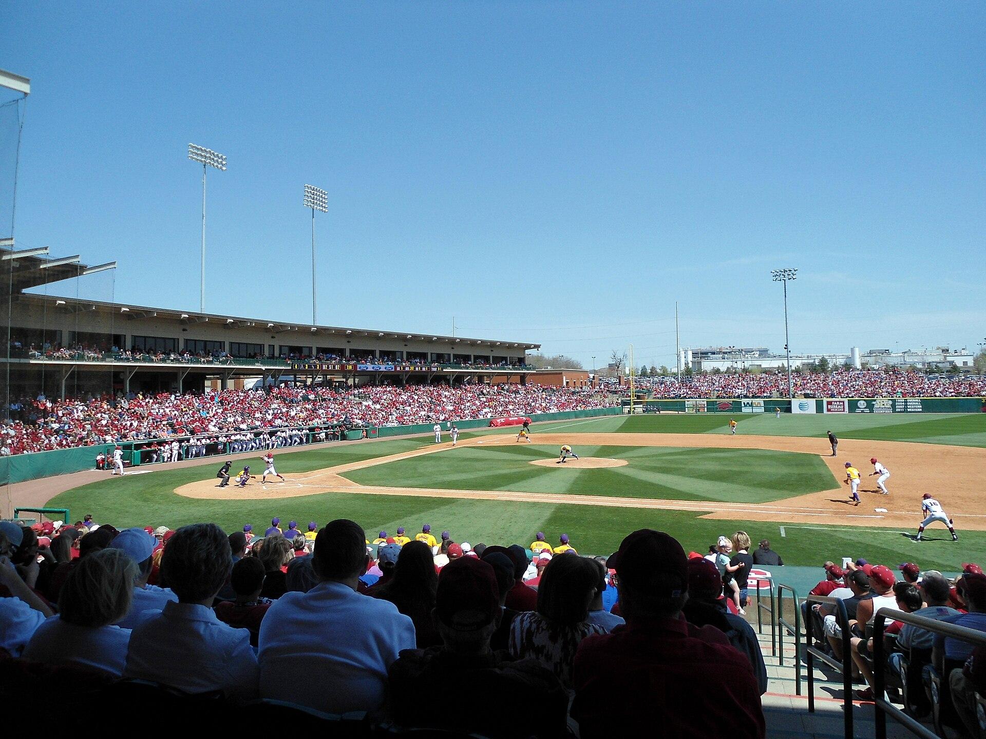 Baum-Walker Stadium — Arkansas Razorbacks home ballpark