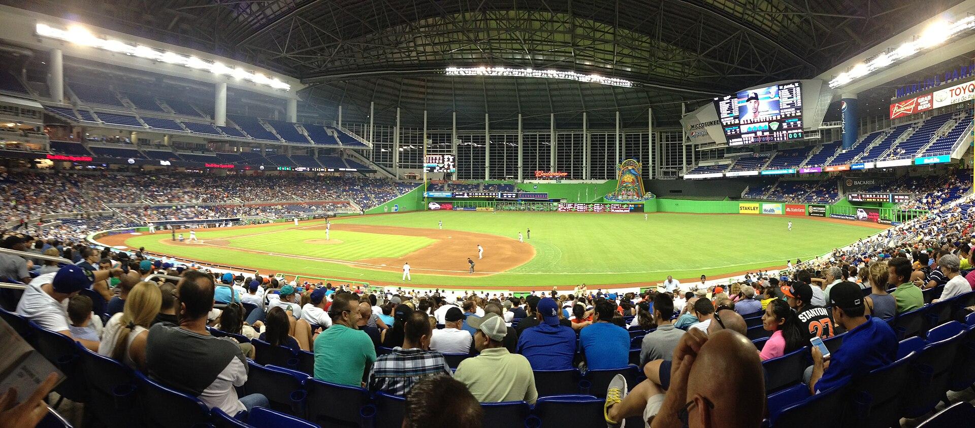 loanDepot park in Miami, FL